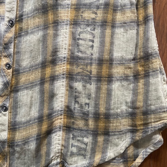 Harley Davidson women’s button up shirt - Picture 2 of 8